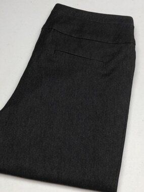 LIKE NEW RICKI’S GRAY STRETCH SLIM STRAIGHT LEGGINGS M/28 ⭐️